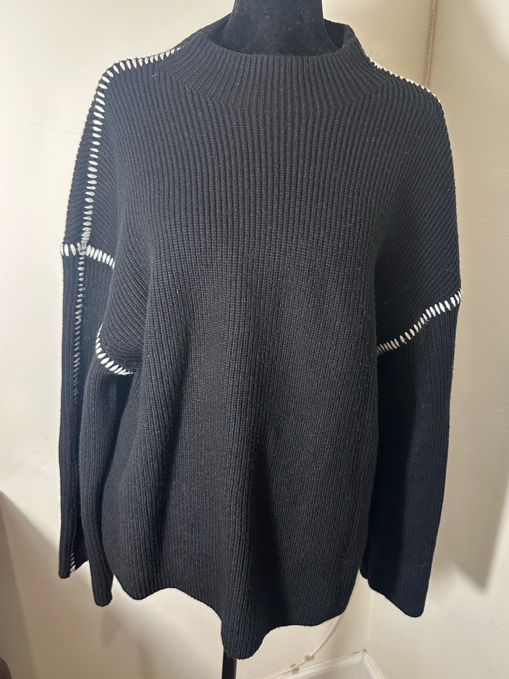 PrettyGarden Women’s Black Oversized Contrast Stitch Sweater Size S Whipstitch